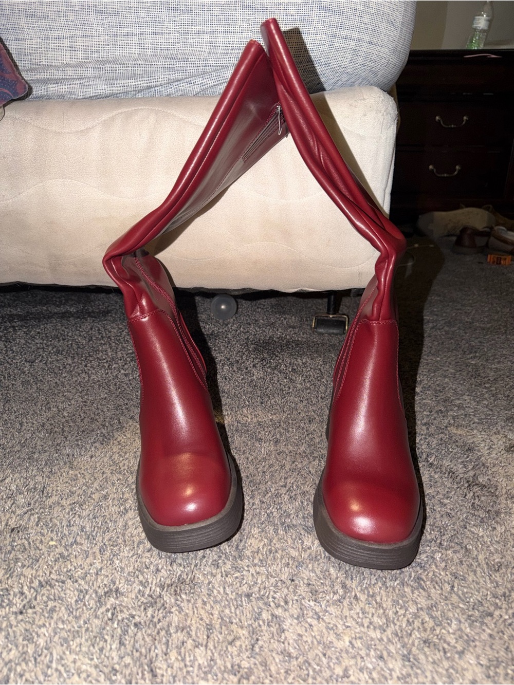 Amazon Essentials Women's Maroon Chelsea Platform Ankle Boots